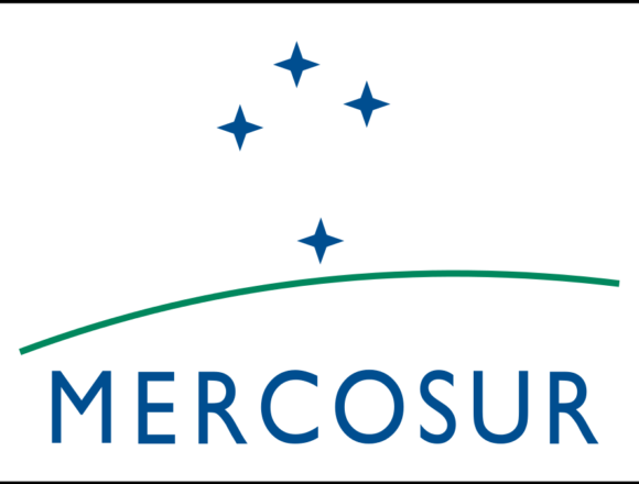 Мондино участвует в саммите министров иностранных дел в Асунсьоне с целью достижения соглашения с ЕС