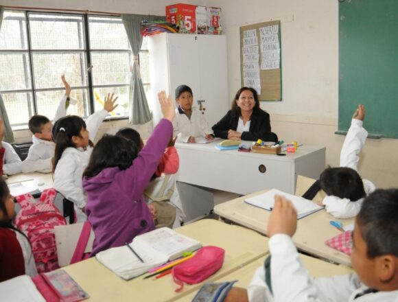В этот понедельник в школах Буэнос-Айреса, которые станут избирательными участками, занятия будут проходить в обычном режиме