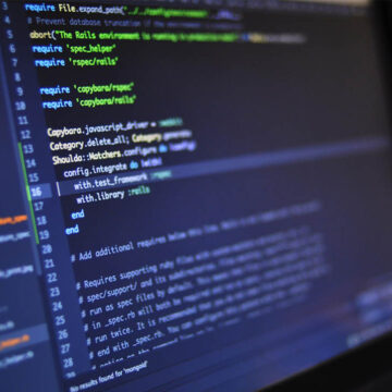 Работники компьютерной индустрии празднуют ратификацию и получение профсоюзного статуса