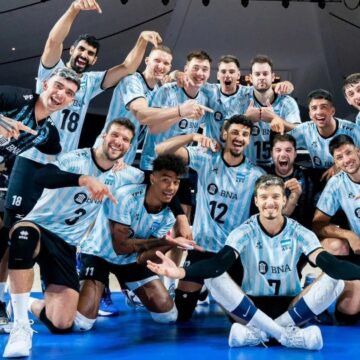 seleccion-argentina-voley Команда Марсело Мендеса провела открытую тренировку перед предолимпийским турниром в Китае