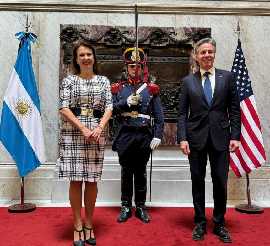 ГосСекретарь США Антони Дж. БЛИНКЕН и Министр Иностранных дел Аргентины Диана МОНДИНО совместная пресс-конференция