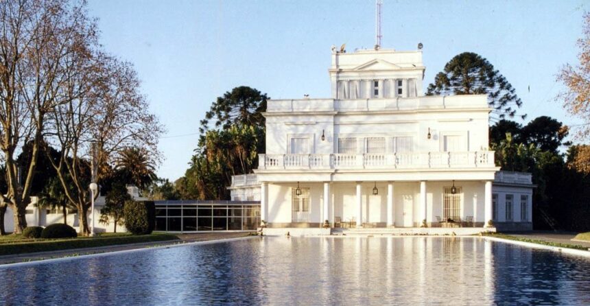 Правительство подтвердило, что будет продолжать корректировку государства: «Все контракты  пересматриваются»