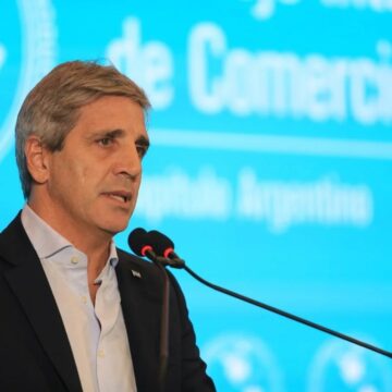 Капуто попросил бизнесменов «проявить больше героизма, чем когда-либо» и пообещал им снижение налогов