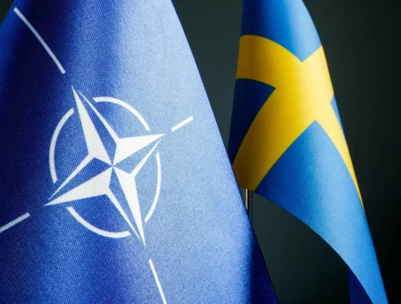 Швеция официально присоединяется к НАТО