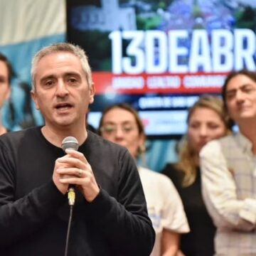 Перонизм обсуждает лидерство Кристины Киршнер и роль Максимо