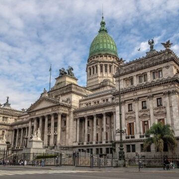 congreso-фото Depositphotos Ключевой день в Палате Депутатов: трудовая реформа, университетский бюджет и пенсии