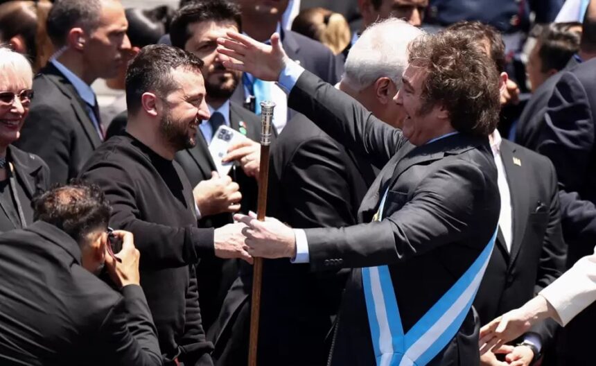 Хавьер Милей провел виртуальную встречу с Президентом Зеленским, который пригласил его на Саммит мира