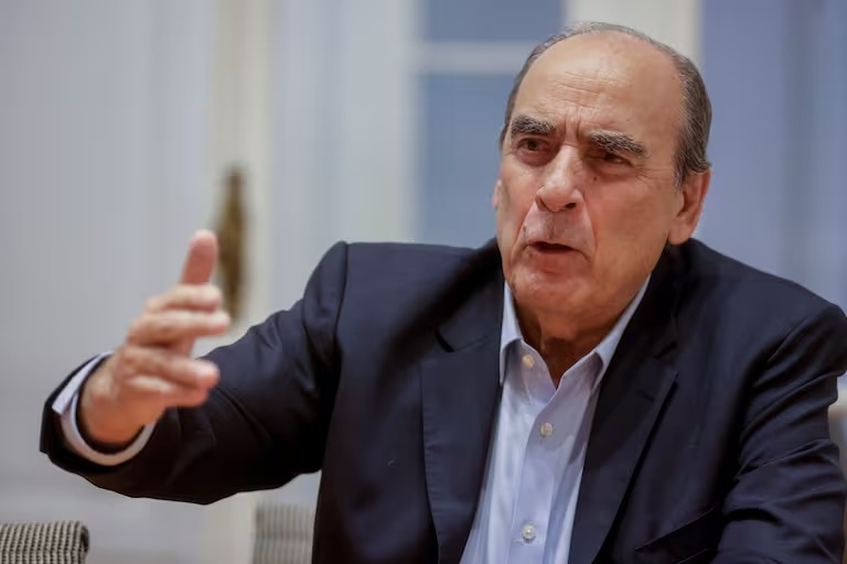 Guillermo Francos foto Aeldestapeweb Правительство возможно перенесет Майский Пакт, если Ley Bases будет отложен