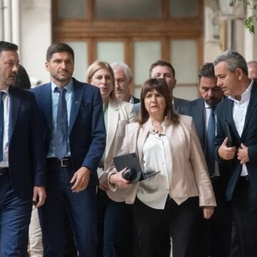 Patricia Bullrich Maximiliano Pullaro Luis Petri фoto EFE- Franco Trovato Fuoco Правительство обсуждает вопрос о снижении возраста уголовной ответственности
