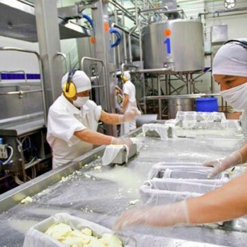 Профсоюзы пищевой промышленности угрожают возможным дефицитом продуктов