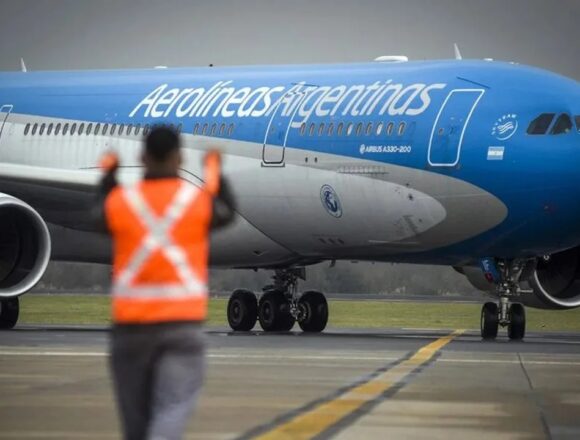 Aerolíneas Argentinas обвинила профсоюзы работников аэронавтики в том, что они причинили компании убытки в размере 500 тысяч долларов