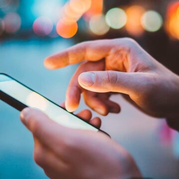 Правительство прекращает регулировать тарифы на кабельное телевидение, сотовую связь и Интернет