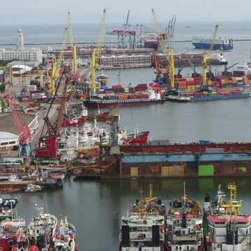 Порт Монтевидео достиг нового рекорда, продолжая дноуглубительные работы до 14 метров