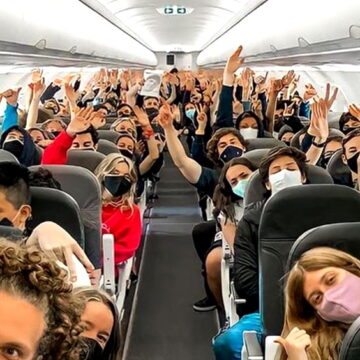 Foto archivo Eldiarioar Поездки на выпускной: отмена доплаты за «нулевую квоту»