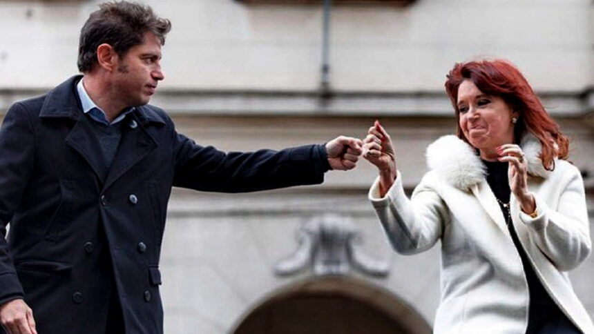 Cristina Kirchner y Axel Kicillof Правительство Буэнос-Айреса требует разделить выборы и призывает киршнер к соблюдению Конституции