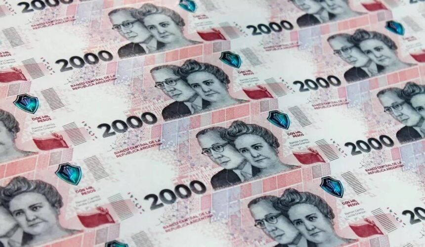 Выпуск банкнот номиналом $2000 приостановлен