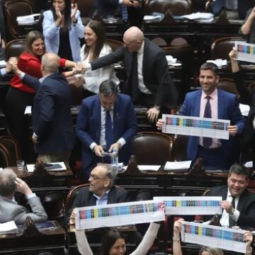 Правительство добилось проведения реформы избирательной системы