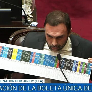 Закон, устанавливающий использование единого бумажного бюллетеня, принят