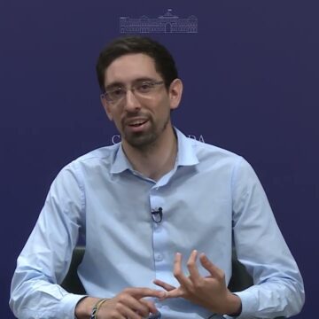 Правительство настаивает на контроле университетских бюджетов для прозрачности