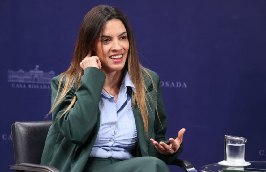 Yanina Martínez Хавьер Милей уволил заместителя министра по туризму за отпуск в Лондоне