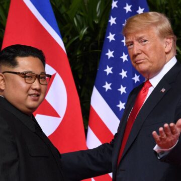 Президент США Дональд Трамп заявил, что попытается снова установить контакт с лидером Северной Кореи Ким Чен Ыном