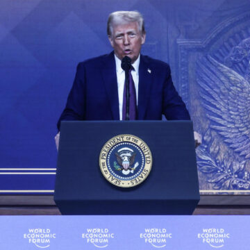 Трамп выразил готовность работать над сокращением ядерных вооружений с Россией и Китаем Трамп выразил готовность работать над сокращением ядерных вооружений с Россией и Китаем