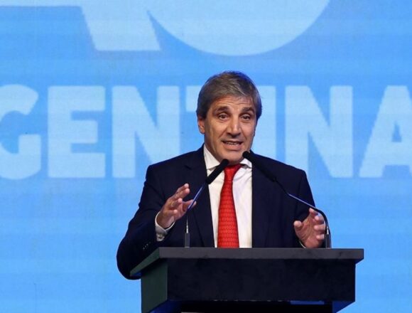 Luis Caputo foto: REUTERS -Agustin Marcarian Инфляция ниже 2% и стабильный доллар: Цели экономической команды Аргентины на февраль