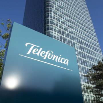 Grupo Clarín покупает Telefónica за 1,25 млрд долларов: правительство Аргентины против сделки
