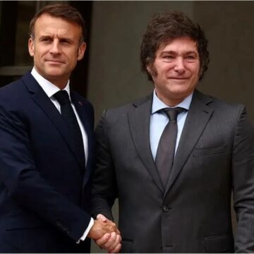 Президент Франции Мануэль Макрон выразил поддержку Милею в переговорах с МВФ