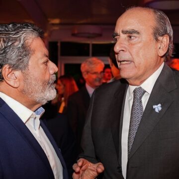 Gerardo Martínez y Guillermo Francos (Foto Franco Fafasuli) Третья забастовка CGT раскалывает профсоюзы: борьба за власть и внутренний кризис