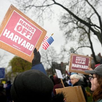 Дональд Трамп запретил Гарварду принимать иностранных студентов: удар по 6800 студентам