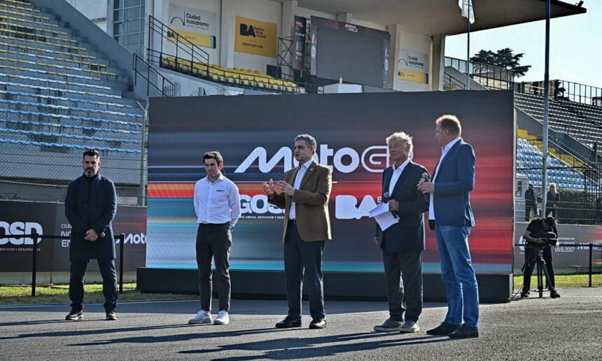 Jorge Macri y Moto GP foto Prensa GCBA MotoGP вернется в Буэнос-Айрес в 2027 году с обновленным автодромом