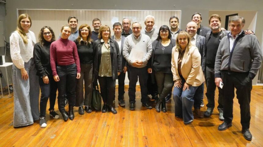 Somos Buenos Aires формирует списки для выборов в провинции