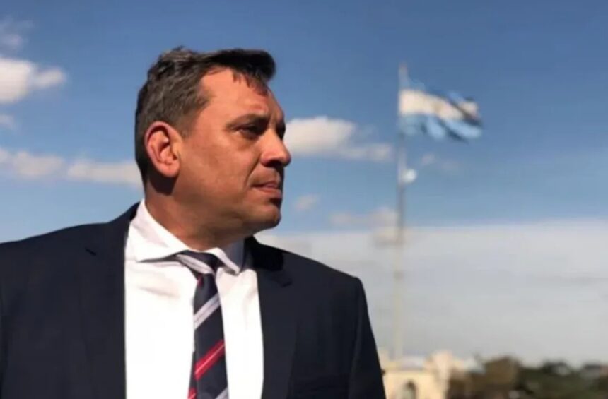 Максимилиано Бондаренко фото NA Кисильоф уволил 24 полицейских за поддержку кандидата LLA Бондаренко