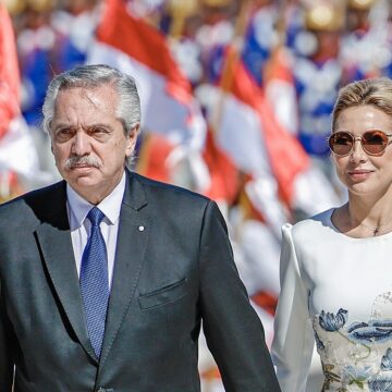 Поражение Альберто Фернандеса: Федеральная палата подтверждает передачу в суд его дела по гендерному насилию