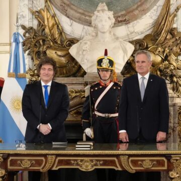 Пабло Кирно присягнул как новый министр иностранных дел после ухода Херардо Вертейна