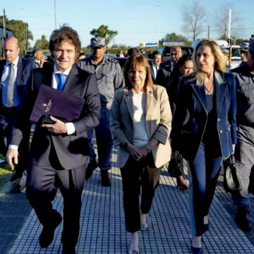 presidente Milei y ministra Bullrich Хавьер Милей продвигает реформу Уголовного кодекса с ужесточением наказаний