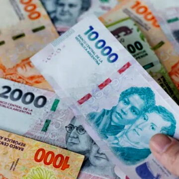 Техническая ничья между зарплатами и инфляцией