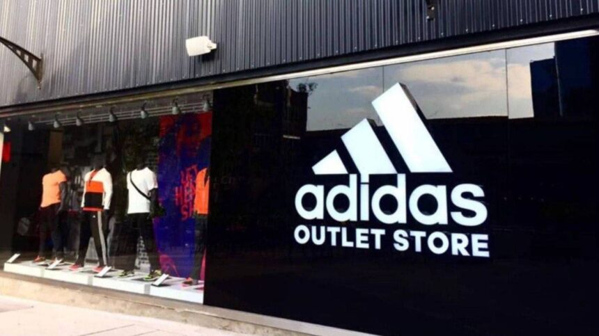 Adidas открыл в Буэнос-Айресе первый премиальный factory outlet: кроссовки от 40 000 песо и скидка до 70% на вторую пару