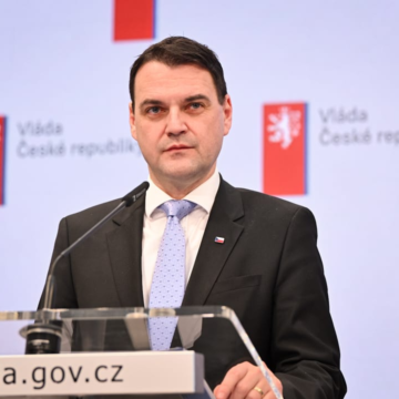 Глава МИД: «Пока идет война в Украине, российское сырье не будет в Чехии темой для обсуждения»