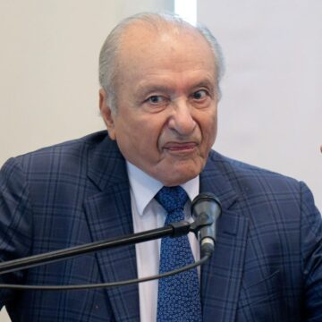 Эдуардо Менем будет получать пенсию 41 миллион песо в месяц, после вынесения решения суда