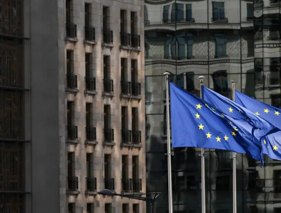 Евросоюз утвердил кредит Украине на 90 миллиардов евро и 20-й пакет санкций против России