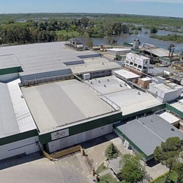 Granja Tres Arroyos. Granja Tres Arroyos закрыла завод в Консепсьон-дель-Уругвай на неопределённый срок